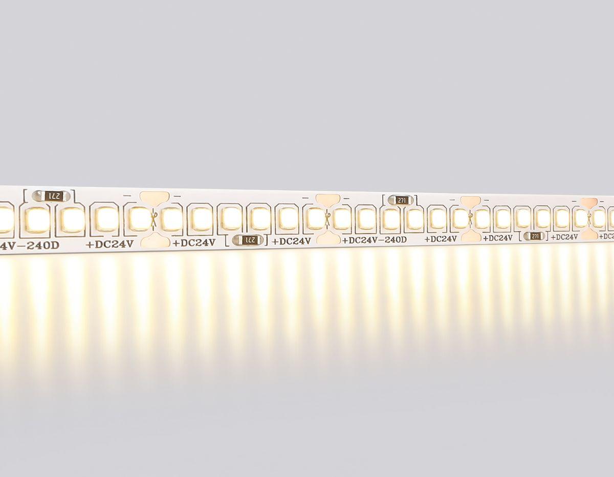 фото светодиодная лента теплый белый ambrella light 22w/m 240led/m 2835smd 3000к 5m gs3501 | 220svet.ru
