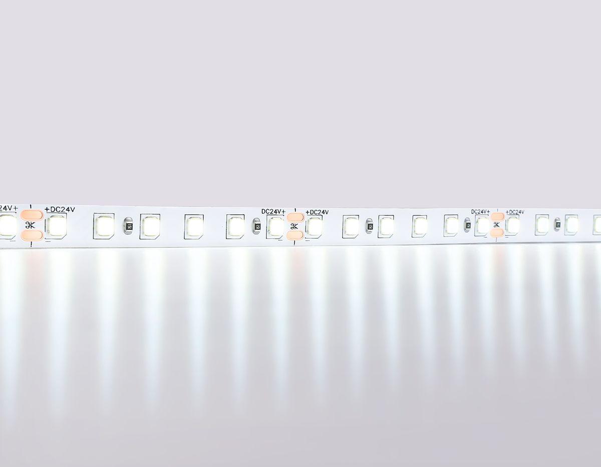 фото светодиодная лента холодный белый ambrella light 10w/m 120led/m 2835smd 6500к 5m gs3103 | 220svet.ru