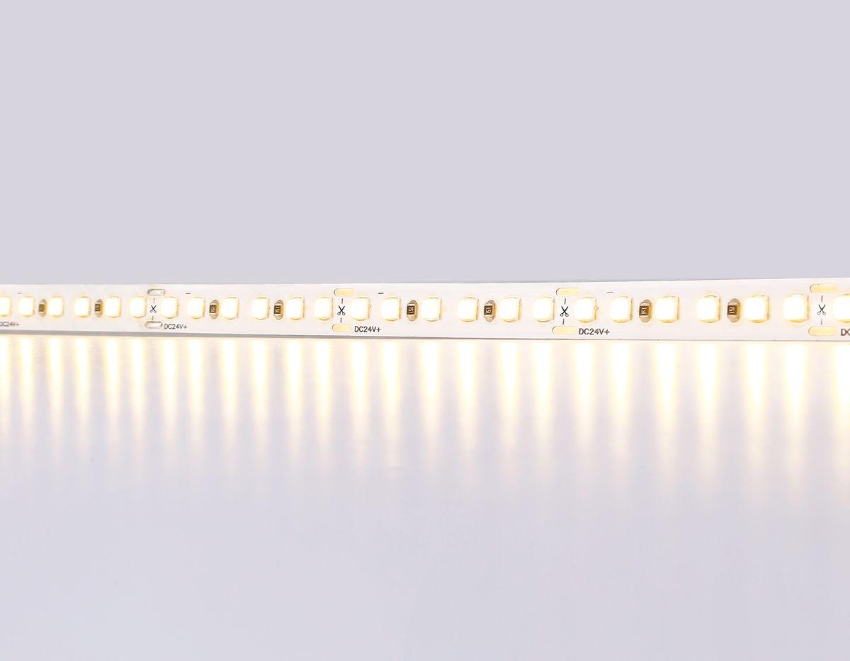 фото светодиодная лента теплый белый ambrella light 14,4w/m 180led/m 2835smd 3000к 5m gs3201 | 220svet.ru